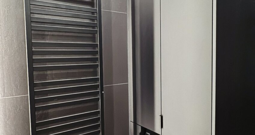 6F75A289-98F1-4D9D-9B5F-8018F0784DEB