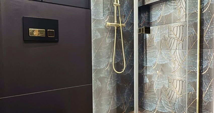 EE0EC07C-DEDB-4763-9D94-90A794013A02